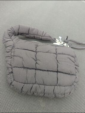 Quilted Black Puffer Wristlet